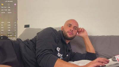 tim_beard live cam on Cam4
