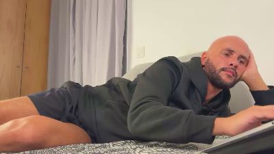 tim_beard live cam on Cam4