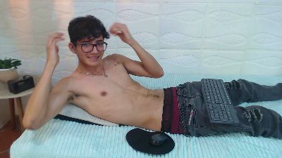 tim_cooper live cam on Cam4