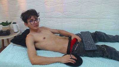 tim_cooper live cam on Cam4