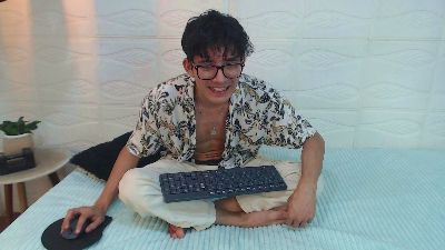 tim_cooper live cam on Cam4