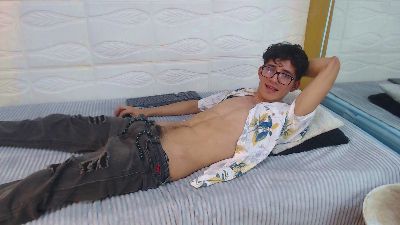 tim_cooper live cam on Cam4