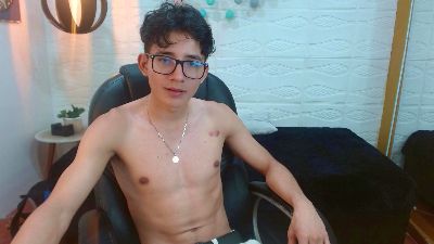 tim_cooper live cam on Cam4