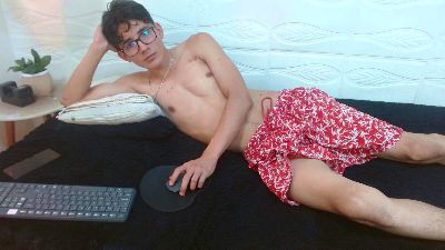 tim_cooper live cam on Cam4