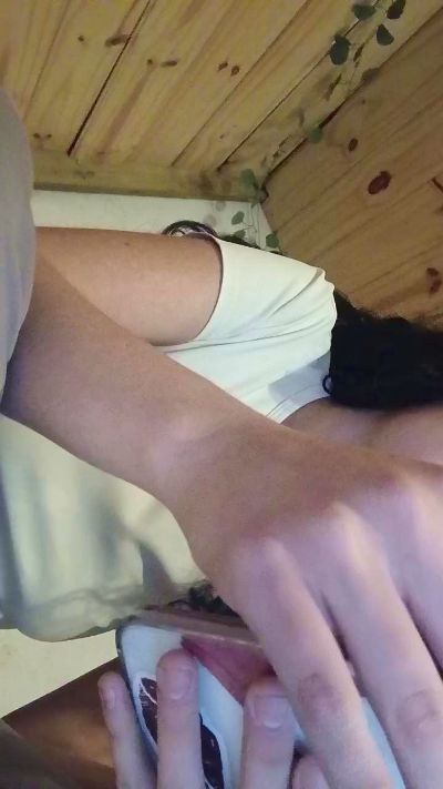 tin4aa0 live cam on Cam4
