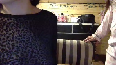 tin4aa0 live cam on Cam4