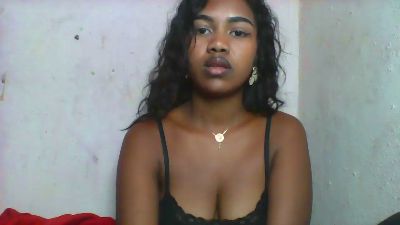 tina5 live cam on Cam4