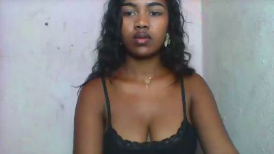 tina5 live cam on Cam4