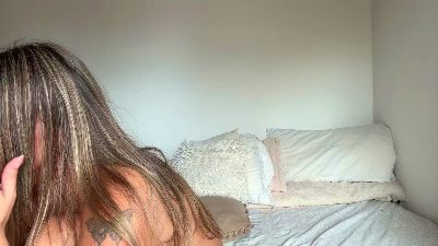 tinababy2 live cam on Cam4