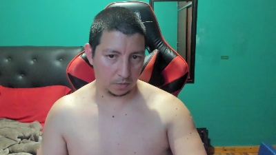 tinchome live cam on Cam4