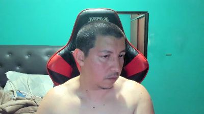 tinchome live cam on Cam4