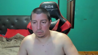 tinchome live cam on Cam4