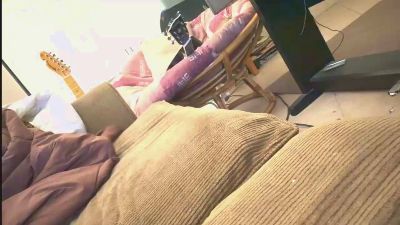 tinysissycock live cam on Cam4