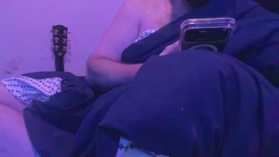 tinysissycock live cam on Cam4