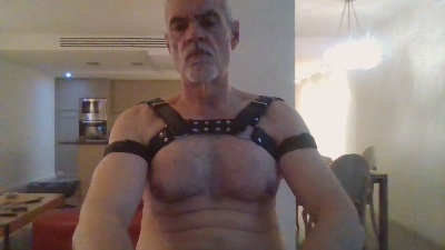 tiote48 live cam on Cam4