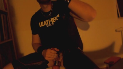 tiptop_xx live cam on Cam4