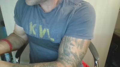 tishoni2 live cam on Cam4