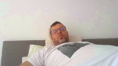 tmasturbate3 live cam on Cam4