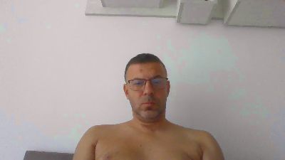 tmasturbate3 live cam on Cam4