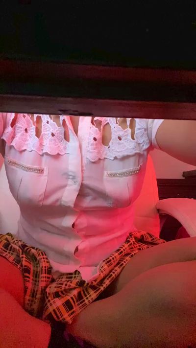 tokyoparis live cam on Cam4