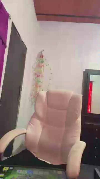 tokyoparis live cam on Cam4
