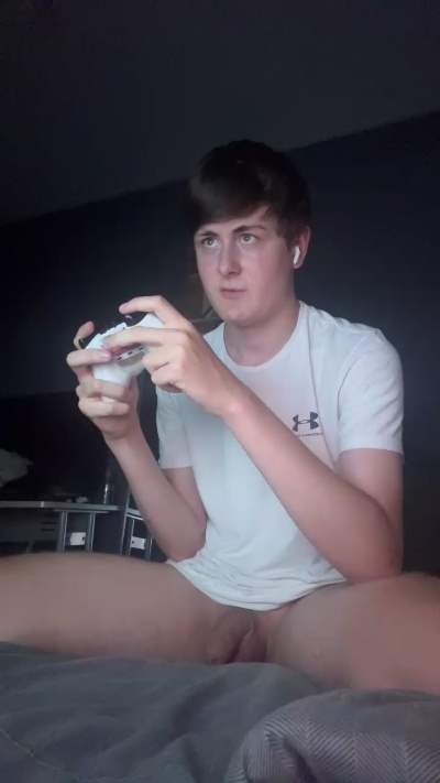 tom_owens248 live cam on Cam4