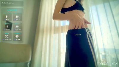 tomboi_xcx live cam on Cam4