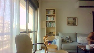 tomeron_ta live cam on Cam4