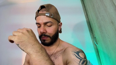 tommel_bailey live cam on Cam4