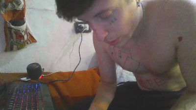 tommiverceti live cam on Cam4
