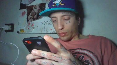 tommiverceti live cam on Cam4