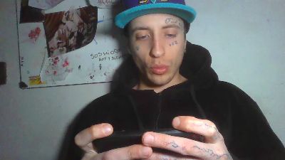 tommiverceti live cam on Cam4