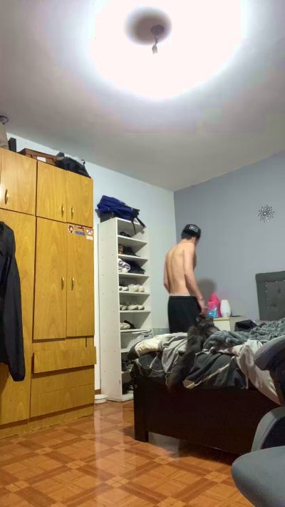 tommiverceti live cam on Cam4