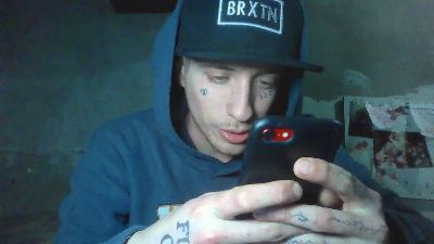 tommiverceti live cam on Cam4