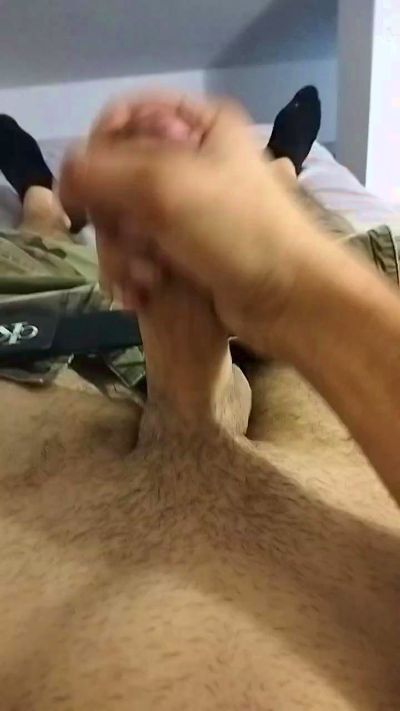 tommy2448 live cam on Cam4