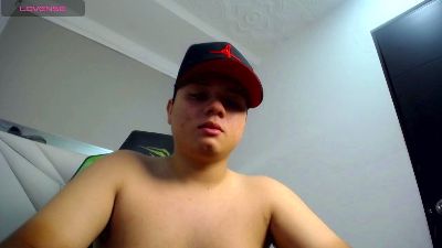 tommy_cotton live cam on Cam4