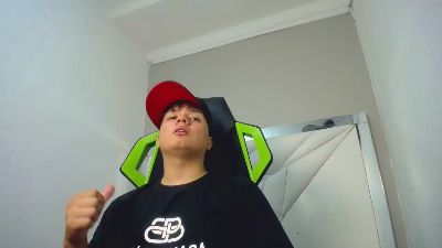 tommy_cotton live cam on Cam4