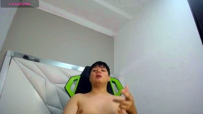 tommy_cotton live cam on Cam4