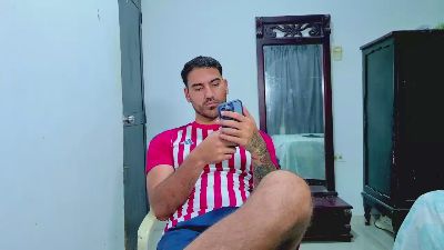 tommy_johnson2 live cam on Cam4