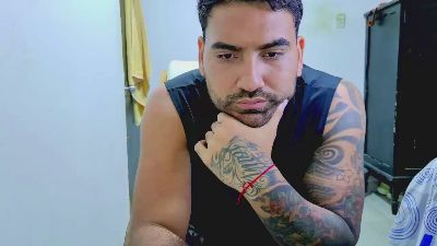 tommy_johnson2 live cam on Cam4