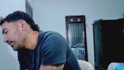 tommy_johnson2 live cam on Cam4