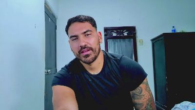 tommy_johnson2 live cam on Cam4