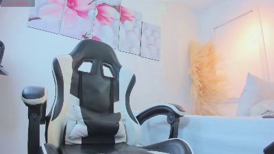 tommy_valverde live cam on Cam4