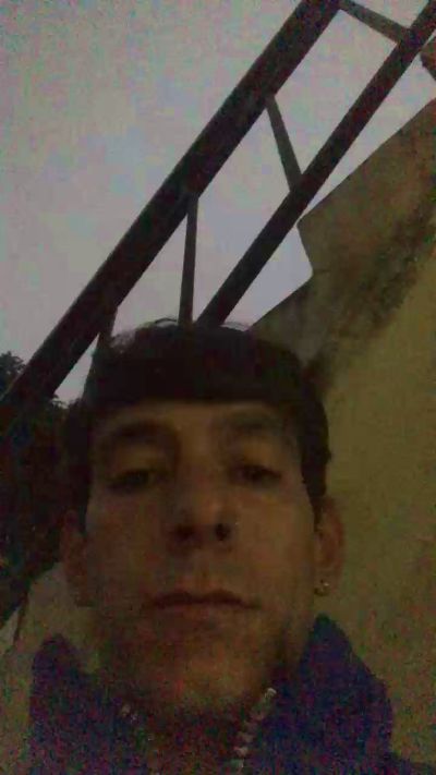 tommysivoact75 live cam on Cam4
