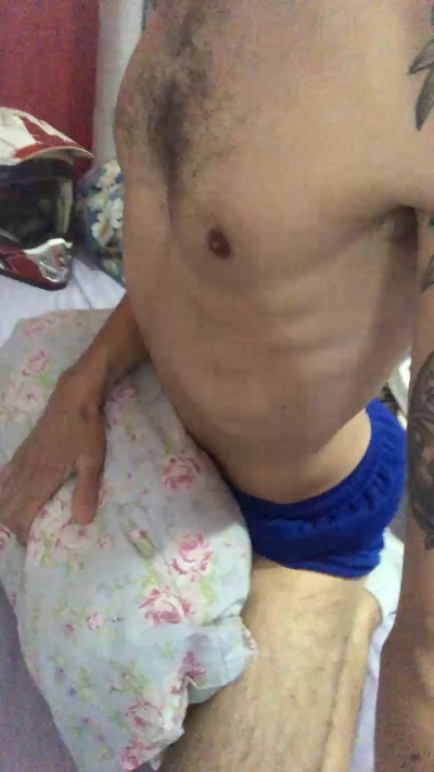 tommysivoact75 live cam on Cam4