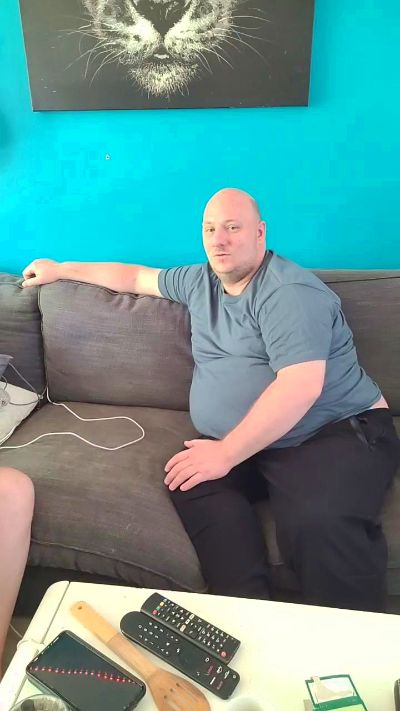 tomsauwer live cam on Cam4
