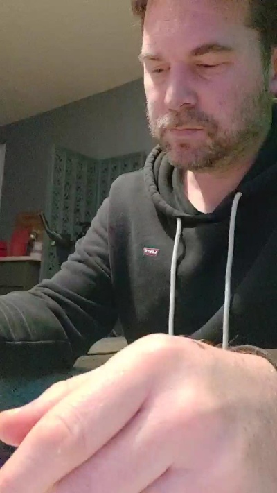 tomsauwer live cam on Cam4