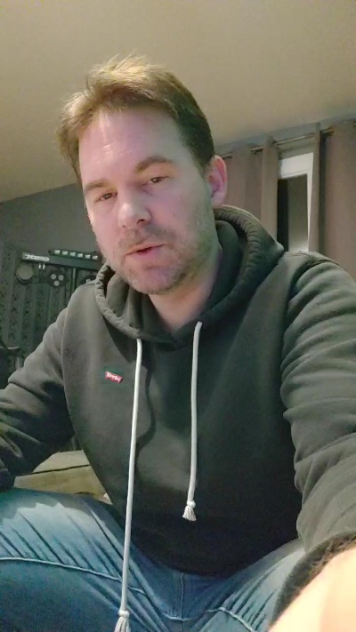 tomsauwer live cam on Cam4