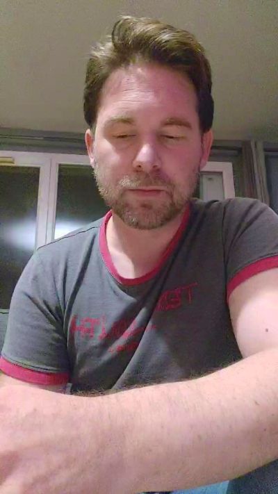 tomsauwer live cam on Cam4