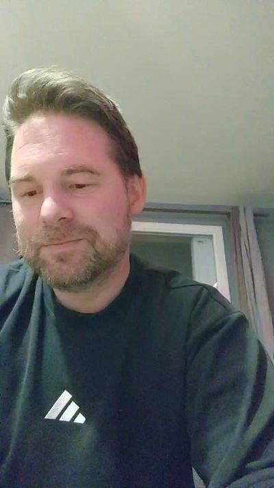 tomsauwer live cam on Cam4